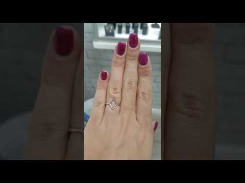 טבעת זהב לבן "מעויין"