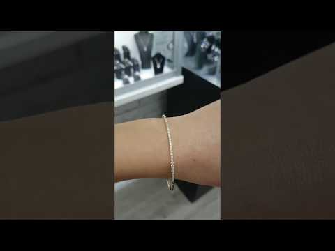 צמיד טניס קשיח מזהב לבן משובץ יהלומים טבעיים 0.70 קראט