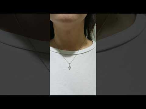 שרשרת חמסה מזהב עם יהלומים טבעיים 0.15 קראט בעיצוב נקי